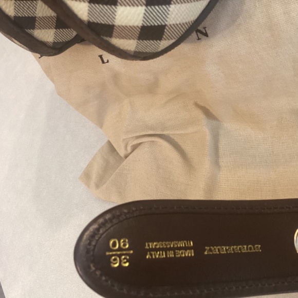 Handbag - Picture 5 of 9